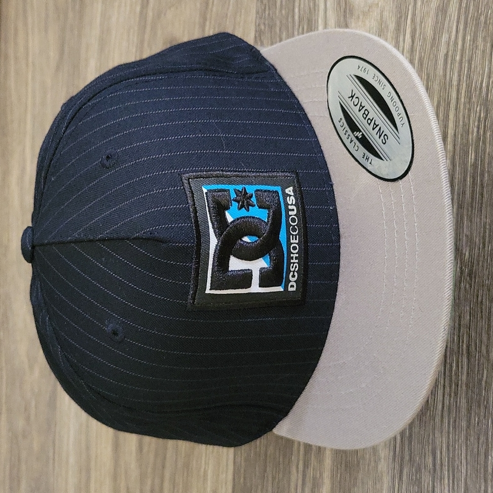 DC Shoe Co Snapback Hat